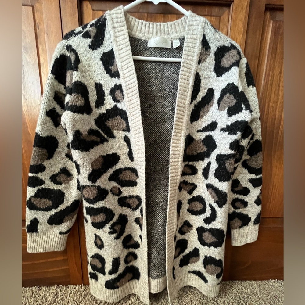 RD STYLE DENALI LEOPARD PRINT CARDIGAN SMALL